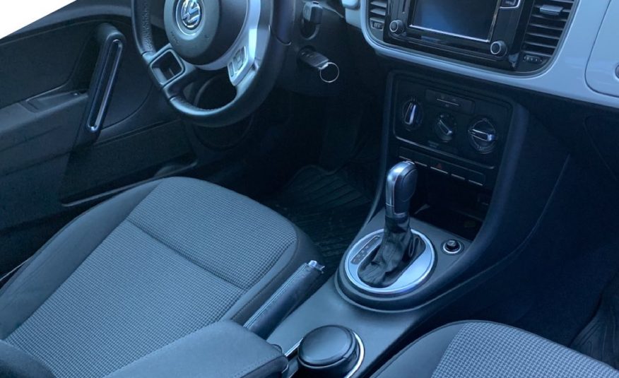 VOLKSWAGEN BEETLE