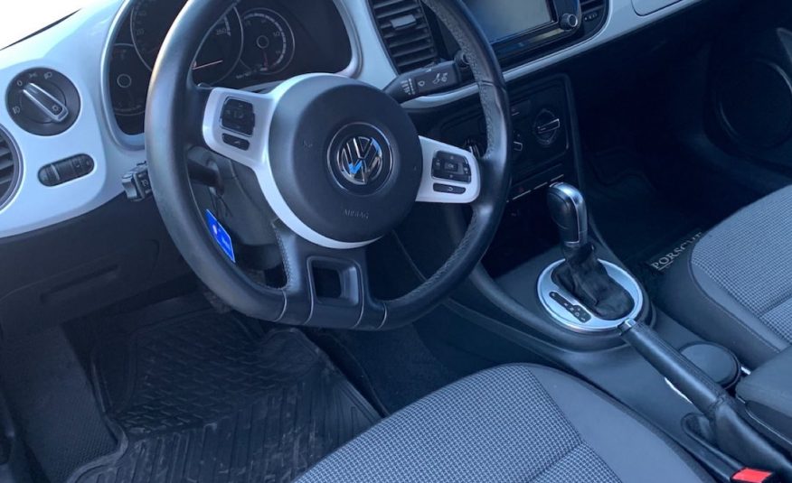 VOLKSWAGEN BEETLE